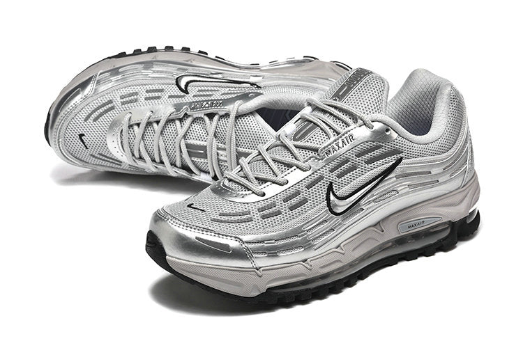 Les baskets Nike Air Max TL 2.5 X COMME DES GARÇONS offrent un style audacieux et une performance fonctionnelle.

En plus, leur design avant-gardiste et leur qualité de fabrication soignée les positionnent