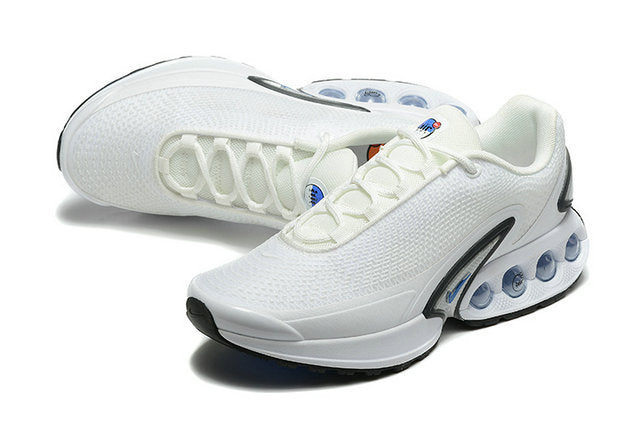 Les baskets Nike Air Max DN combinent un style contemporain et une performance avancée.

Leur design épuré et l'utilisation de matériaux innovants en font un choix incontournable