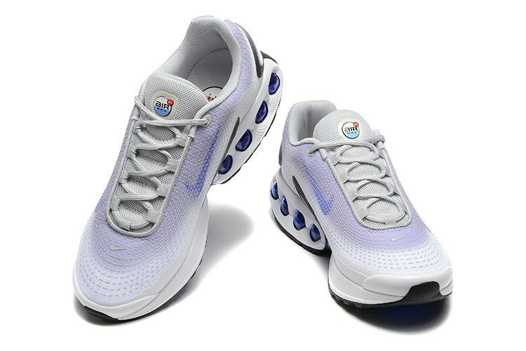 Les baskets Nike Air Max DN combinent un style contemporain et une performance avancée.

Leur design épuré et l'utilisation de matériaux innovants en font un choix incontournable