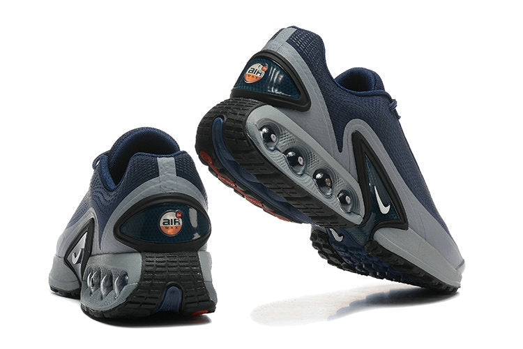 Les baskets Nike Air Max DN combinent un style contemporain et une performance avancée.

Leur design épuré et l'utilisation de matériaux innovants en font un choix incontournable