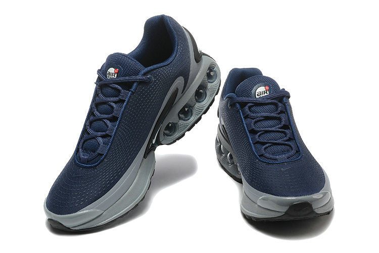 Les baskets Nike Air Max DN combinent un style contemporain et une performance avancée.

Leur design épuré et l'utilisation de matériaux innovants en font un choix incontournable