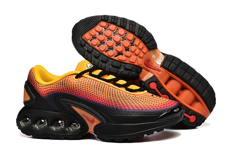 Les baskets Nike Air Max DN combinent un style contemporain et une performance avancée.

Leur design épuré et l'utilisation de matériaux innovants en font un choix incontournable