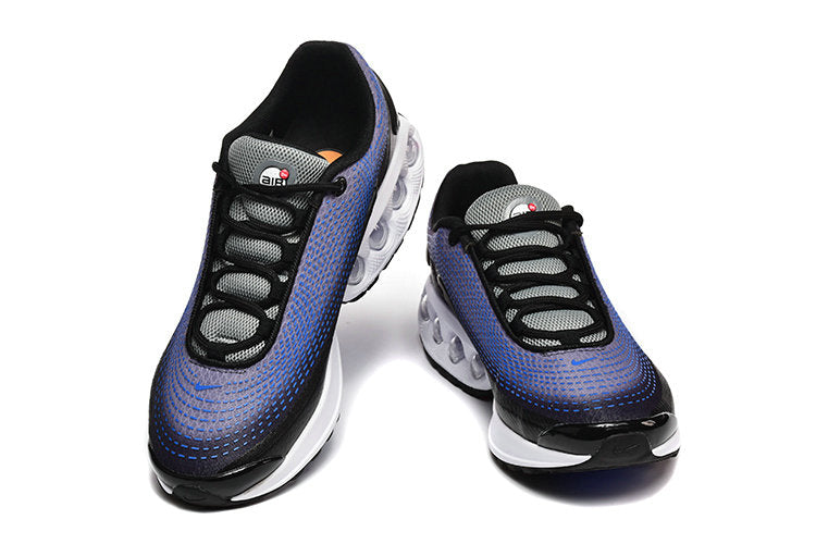 Les baskets Nike Air Max DN combinent un style contemporain et une performance avancée.

Leur design épuré et l'utilisation de matériaux innovants en font un choix incontournable