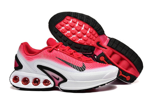Les baskets Nike Air Max DN combinent un style contemporain et une performance avancée.

Leur design épuré et l'utilisation de matériaux innovants en font un choix incontournable