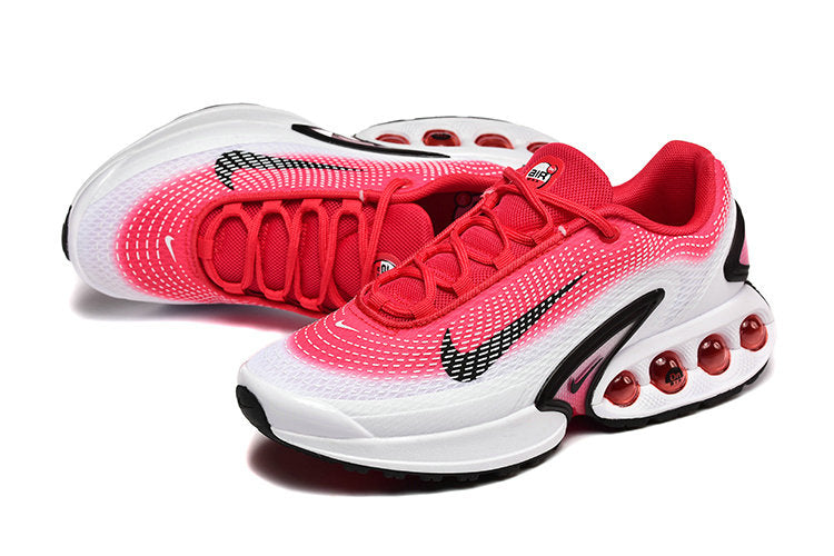 Les baskets Nike Air Max DN combinent un style contemporain et une performance avancée.

Leur design épuré et l'utilisation de matériaux innovants en font un choix incontournable