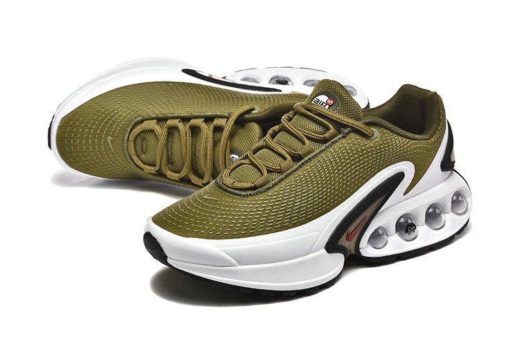 Les baskets Nike Air Max DN combinent un style contemporain et une performance avancée.

Leur design épuré et l'utilisation de matériaux innovants en font un choix incontournable