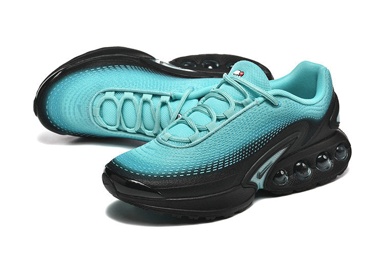 Les baskets Nike Air Max DN combinent un style contemporain et une performance avancée.

Leur design épuré et l'utilisation de matériaux innovants en font un choix incontournable