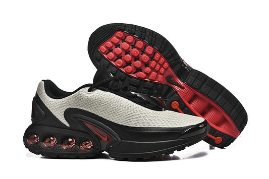 Les baskets Nike Air Max DN combinent un style contemporain et une performance avancée.

Leur design épuré et l'utilisation de matériaux innovants en font un choix incontournable