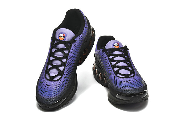 Les baskets Nike Air Max DN combinent un style contemporain et une performance avancée.

Leur design épuré et l'utilisation de matériaux innovants en font un choix incontournable