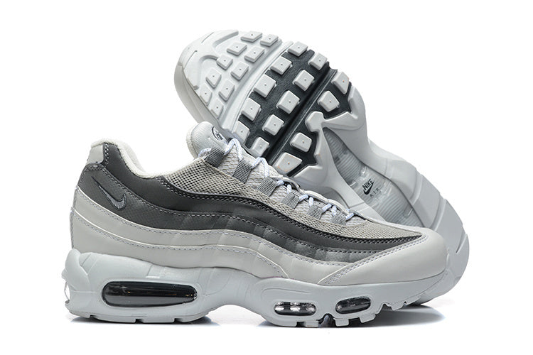 Les baskets Nike Air Max 95 sont synonymes de style emblématique et de confort absolu. Leur design distinctif. Pas cher. Le moins cher. 