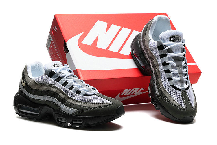 Les baskets Nike Air Max 95 sont synonymes de style emblématique et de confort absolu. Leur design distinctif. Pas cher. Le moins cher. 