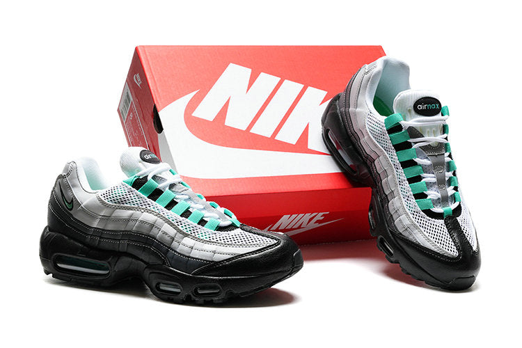 Les baskets Nike Air Max 95 sont synonymes de style emblématique et de confort absolu. Leur design distinctif. Pas cher. Le moins cher. 