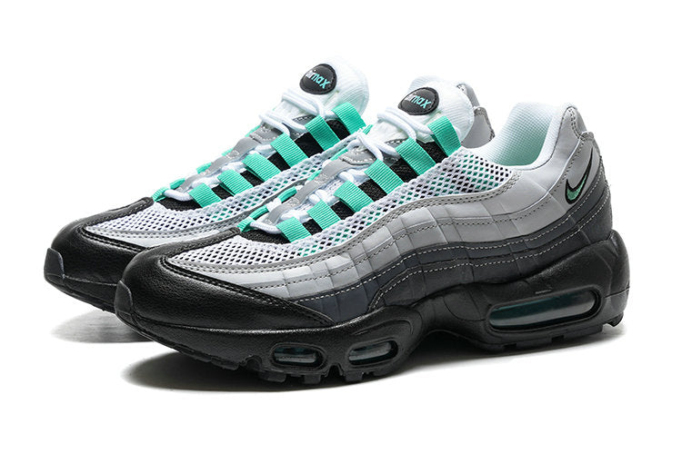 Les baskets Nike Air Max 95 sont synonymes de style emblématique et de confort absolu. Leur design distinctif. Pas cher. Le moins cher. 