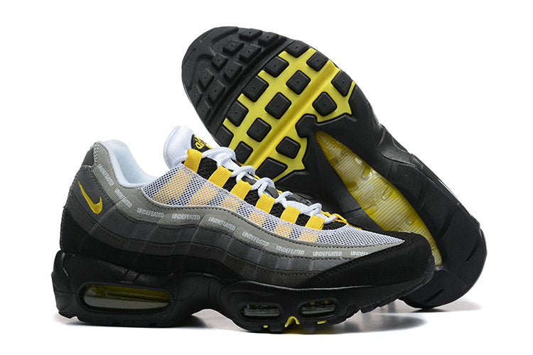 Les baskets Nike Air Max 95 sont synonymes de style emblématique et de confort absolu. Leur design distinctif. Pas cher. Le moins cher. 