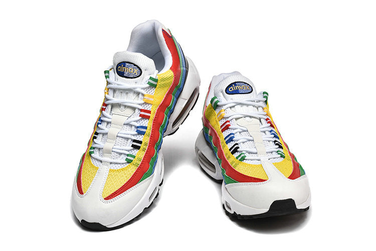 Les baskets Nike Air Max 95 sont synonymes de style emblématique et de confort absolu. Leur design distinctif. Pas cher. Le moins cher. 