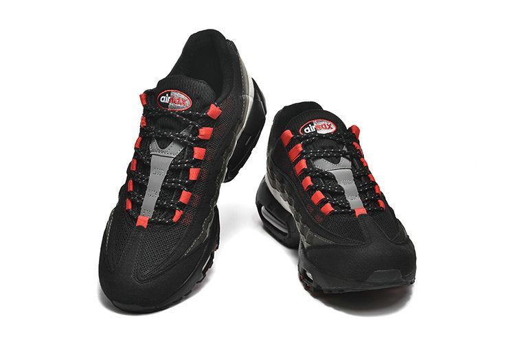 Les baskets Nike Air Max 95 sont synonymes de style emblématique et de confort absolu. Leur design distinctif. Pas cher. Le moins cher. 