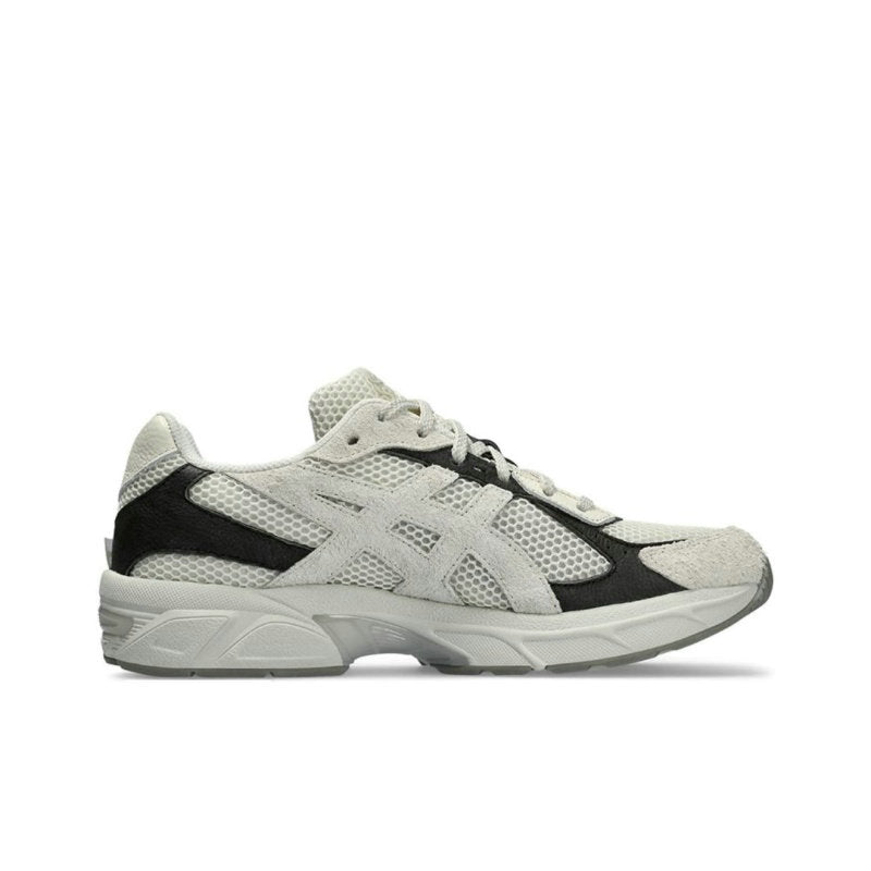 Les baskets Asics offrent une combinaison parfaite de style et de performance. Leur design élégant et leurs technologies de pointe les rendent idéales pour les couleur.