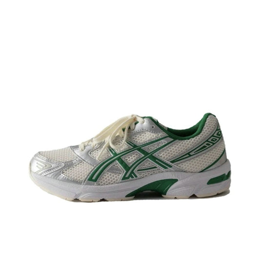 Les baskets Asics offrent une combinaison parfaite de style et de performance. Leur design élégant et leurs technologies de pointe les rendent idéales pour les couleur.