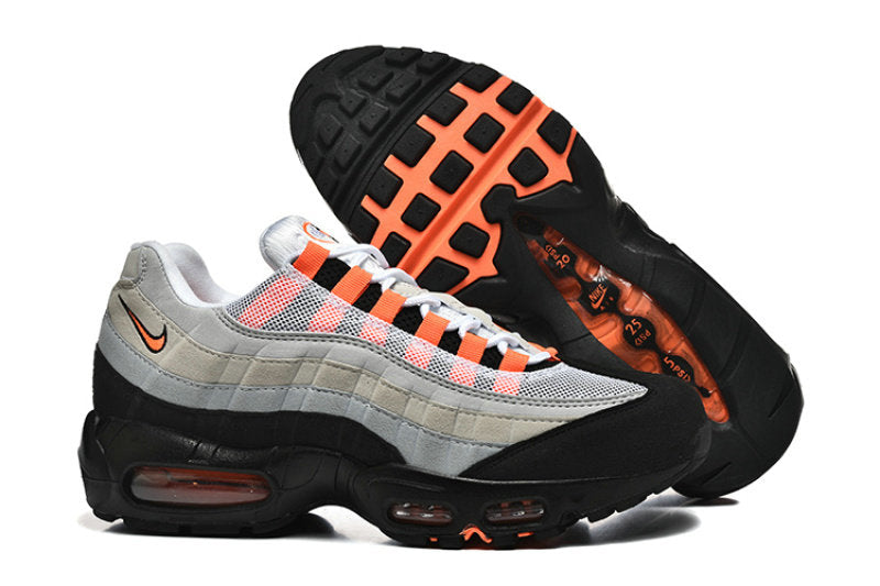Les baskets Nike Air Max 95 sont synonymes de style emblématique et de confort absolu. Leur design distinctif. Pas cher. Le moins cher.