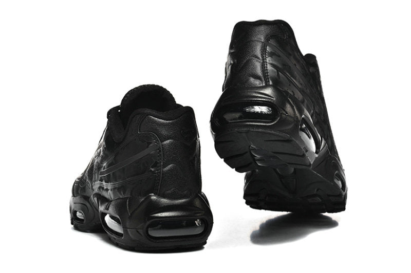 Les baskets Nike Air Max 95 sont synonymes de style emblématique et de confort absolu. Leur design distinctif. Pas cher. Le moins cher.
