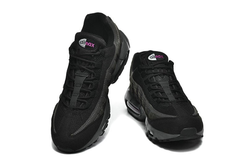 Les baskets Nike Air Max 95 sont synonymes de style emblématique et de confort absolu. Leur design distinctif. Pas cher. Le moins cher.