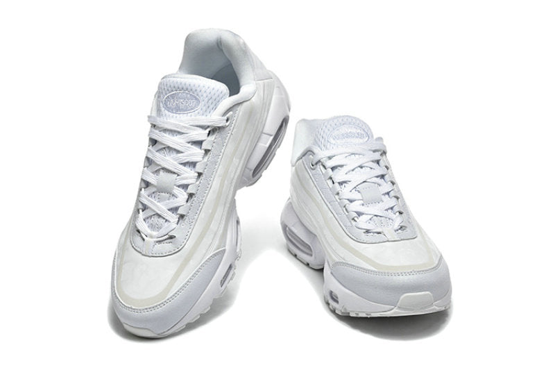 Les baskets Nike Air Max 95 sont synonymes de style emblématique et de confort absolu. Leur design distinctif. Pas cher. Le moins cher.