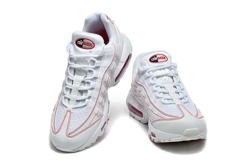Les baskets Nike Air Max 95 sont synonymes de style emblématique et de confort absolu. Leur design distinctif. Pas cher. Le moins cher.