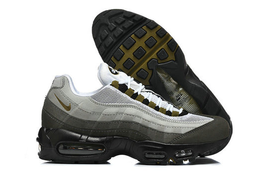Les baskets Nike Air Max 95 sont synonymes de style emblématique et de confort absolu. Leur design distinctif. Pas cher. Le moins cher.