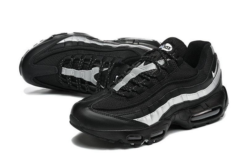 Les baskets Nike Air Max 95 sont synonymes de style emblématique et de confort absolu. Leur design distinctif. Pas cher. Le moins cher.