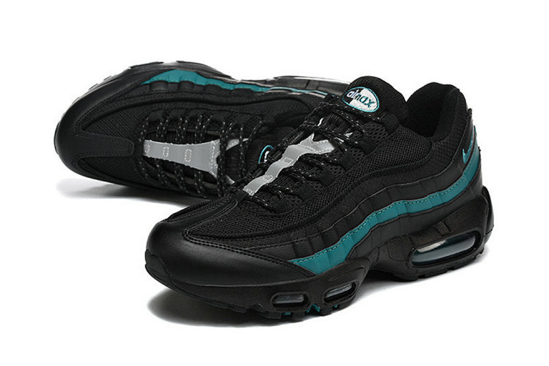 Les baskets Nike Air Max 95 sont synonymes de style emblématique et de confort absolu. Leur design distinctif. Pas cher. Le moins cher.