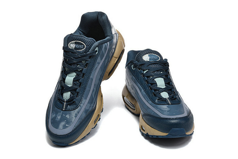 Les baskets Nike Air Max 95 sont synonymes de style emblématique et de confort absolu. Leur design distinctif. Pas cher. Le moins cher.