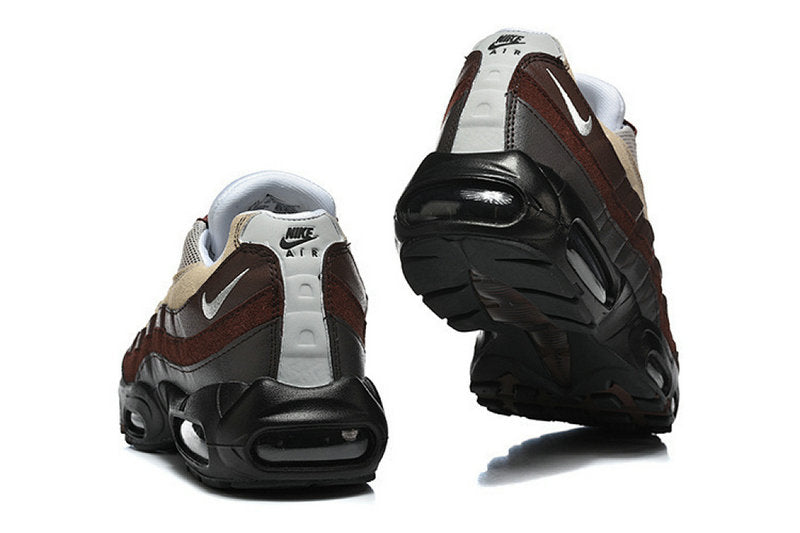 Les baskets Nike Air Max 95 sont synonymes de style emblématique et de confort absolu. Leur design distinctif. Pas cher. Le moins cher.