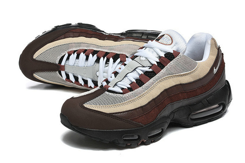 Les baskets Nike Air Max 95 sont synonymes de style emblématique et de confort absolu. Leur design distinctif. Pas cher. Le moins cher.