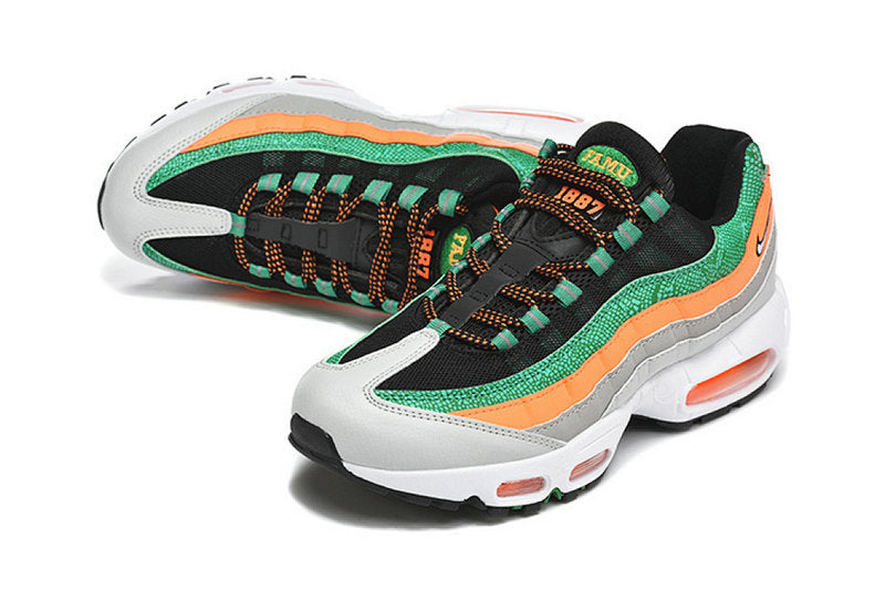 Les baskets Nike Air Max 95 sont synonymes de style emblématique et de confort absolu. Leur design distinctif. Pas cher. Le moins cher.