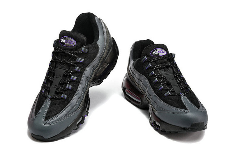 Les baskets Nike Air Max 95 sont synonymes de style emblématique et de confort absolu. Leur design distinctif. Pas cher. Le moins cher.