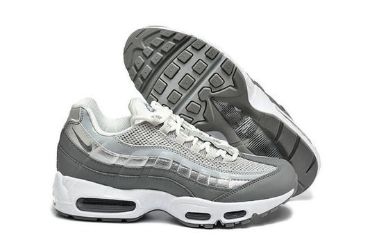 Les baskets Nike Air Max 95 sont synonymes de style emblématique et de confort absolu. Leur design distinctif. Pas cher. Le moins cher.