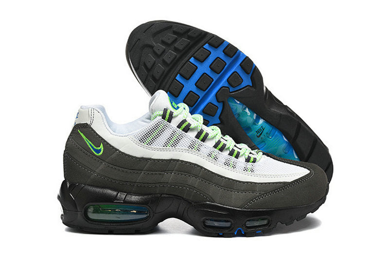 Les baskets Nike Air Max 95 sont synonymes de style emblématique et de confort absolu. Leur design distinctif. Pas cher. Le moins cher.