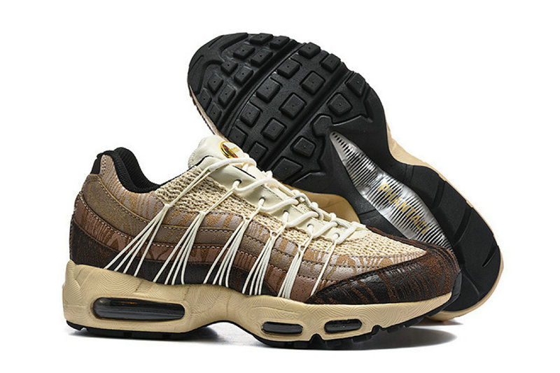 Les baskets Nike Air Max 95 sont synonymes de style emblématique et de confort absolu. Leur design distinctif. Pas cher. Le moins cher.
