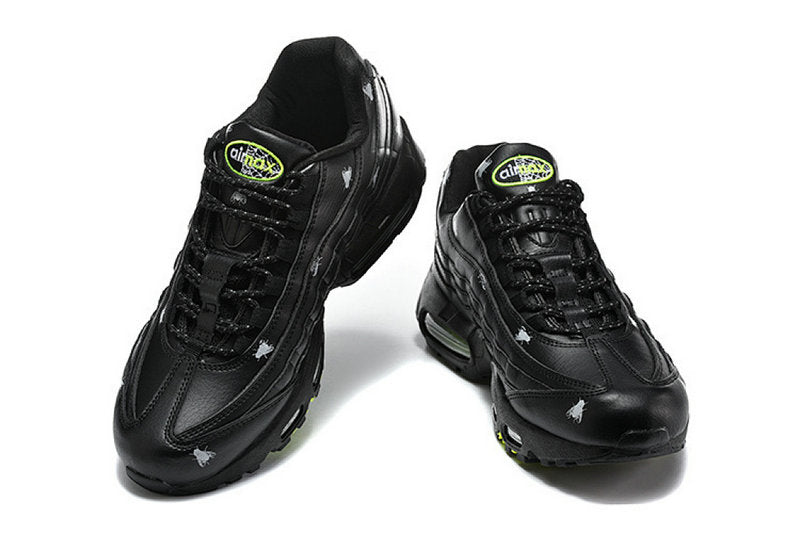 Les baskets Nike Air Max 95 sont synonymes de style emblématique et de confort absolu. Leur design distinctif. Pas cher. Le moins cher.