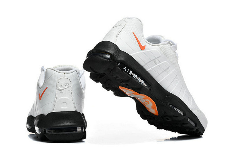 Les baskets Nike Air Max 95 sont synonymes de style emblématique et de confort absolu. Leur design distinctif. Pas cher. Le moins cher.