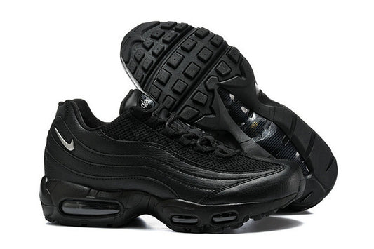 Les baskets Nike Air Max 95 sont synonymes de style emblématique et de confort absolu. Leur design distinctif. Pas cher. Le moins cher.