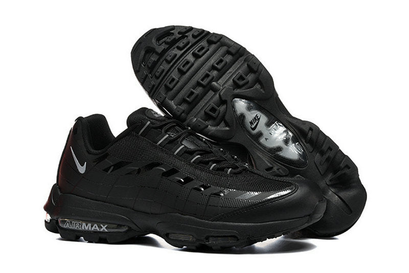 Les baskets Nike Air Max 95 sont synonymes de style emblématique et de confort absolu. Leur design distinctif. Pas cher. Le moins cher.