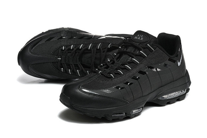 Les baskets Nike Air Max 95 sont synonymes de style emblématique et de confort absolu. Leur design distinctif. Pas cher. Le moins cher.