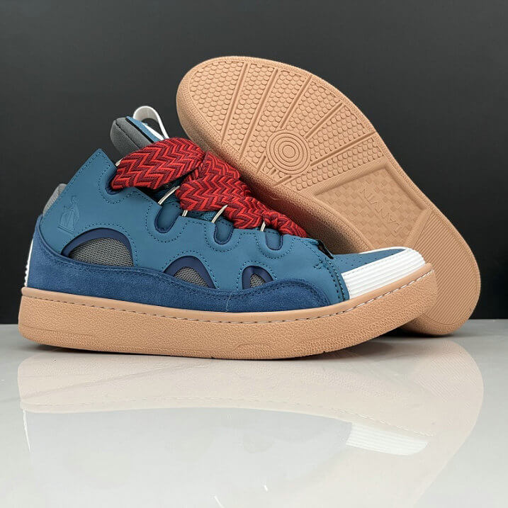  Les baskets sneakers Lanvin incarnent un style emblématique et un luxe français.

leur design élégant. Pas cher. Le moins cher.