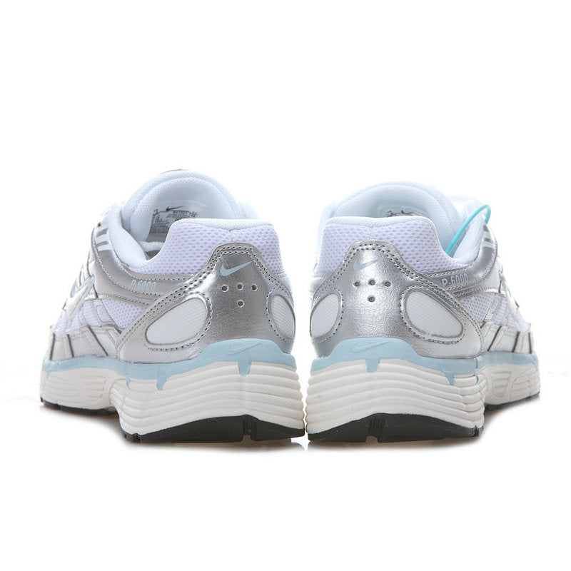 Les baskets Nike P-6000 allient un style rétro inspiré des années 2000 à une technologie moderne pour un look et un confort incomparables.