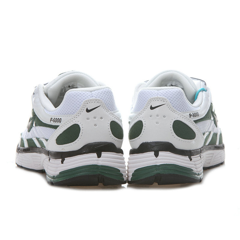 Les baskets Nike P-6000 allient un style rétro inspiré des années 2000 à une technologie moderne pour un look et un confort incomparables.