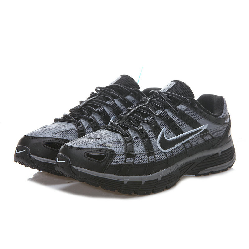 Les baskets Nike P-6000 allient un style rétro inspiré des années 2000 à une technologie moderne pour un look et un confort incomparables.