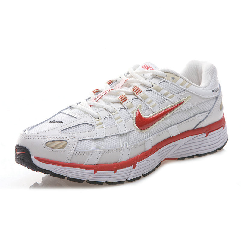 Les baskets Nike P-6000 allient un style rétro inspiré des années 2000 à une technologie moderne pour un look et un confort incomparables.