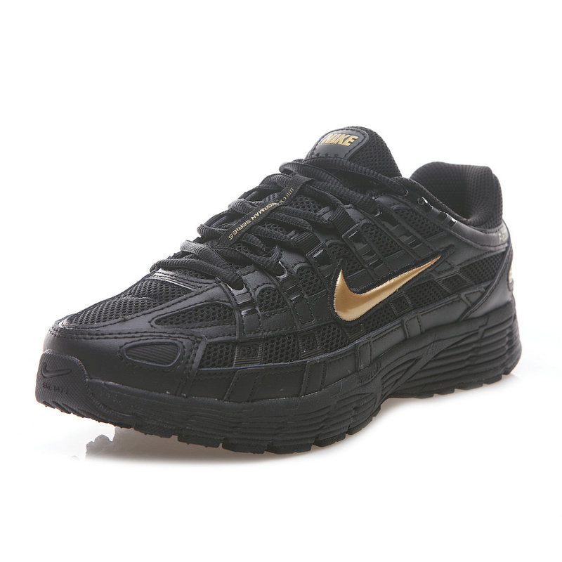 Les baskets Nike P-6000 allient un style rétro inspiré des années 2000 à une technologie moderne pour un look et un confort incomparables.