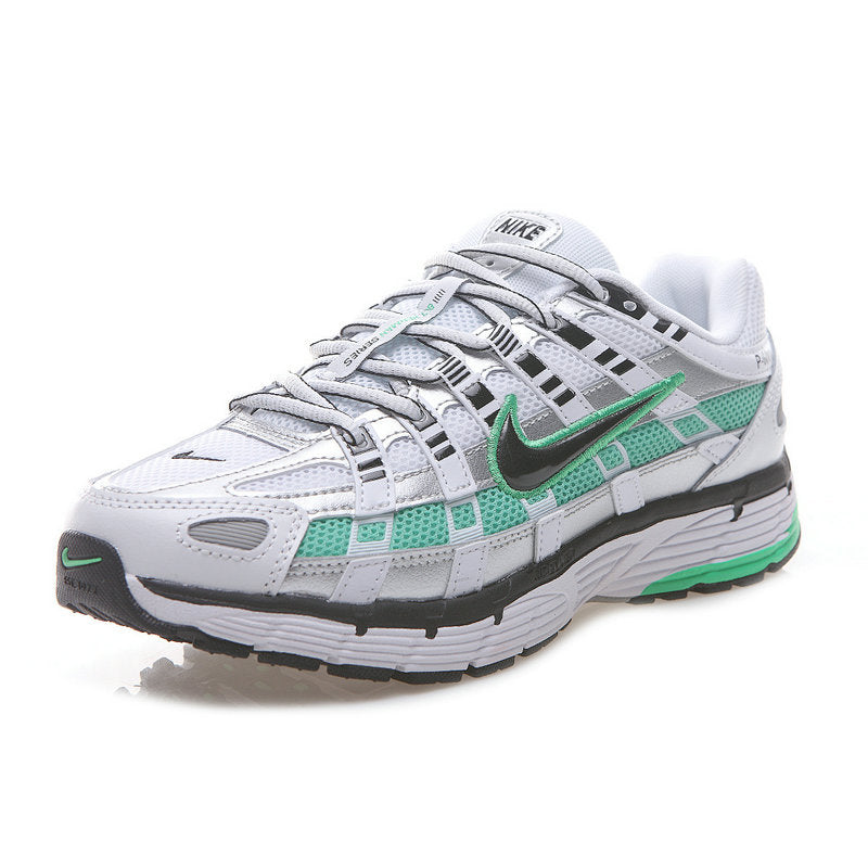 Les baskets Nike P-6000 allient un style rétro inspiré des années 2000 à une technologie moderne pour un look et un confort incomparables.
